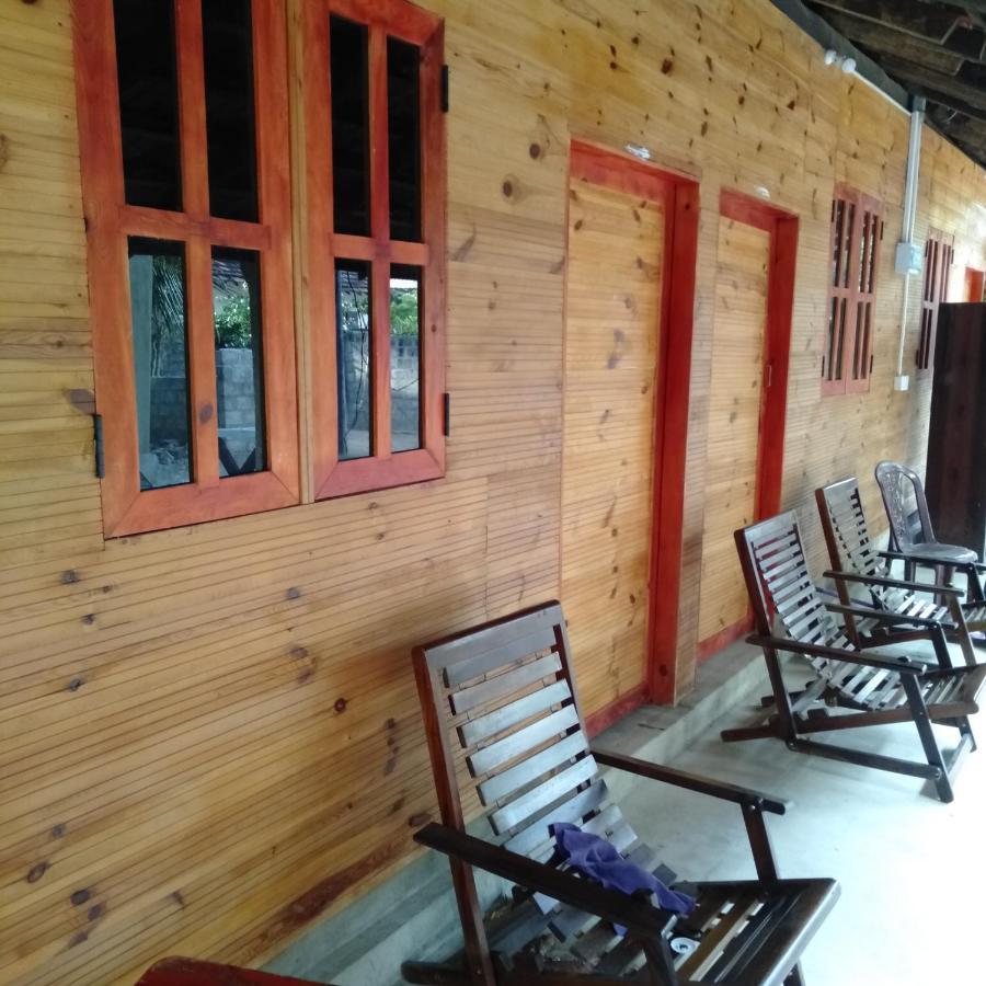 Walkers Hostel Тринкомале Екстериор снимка
