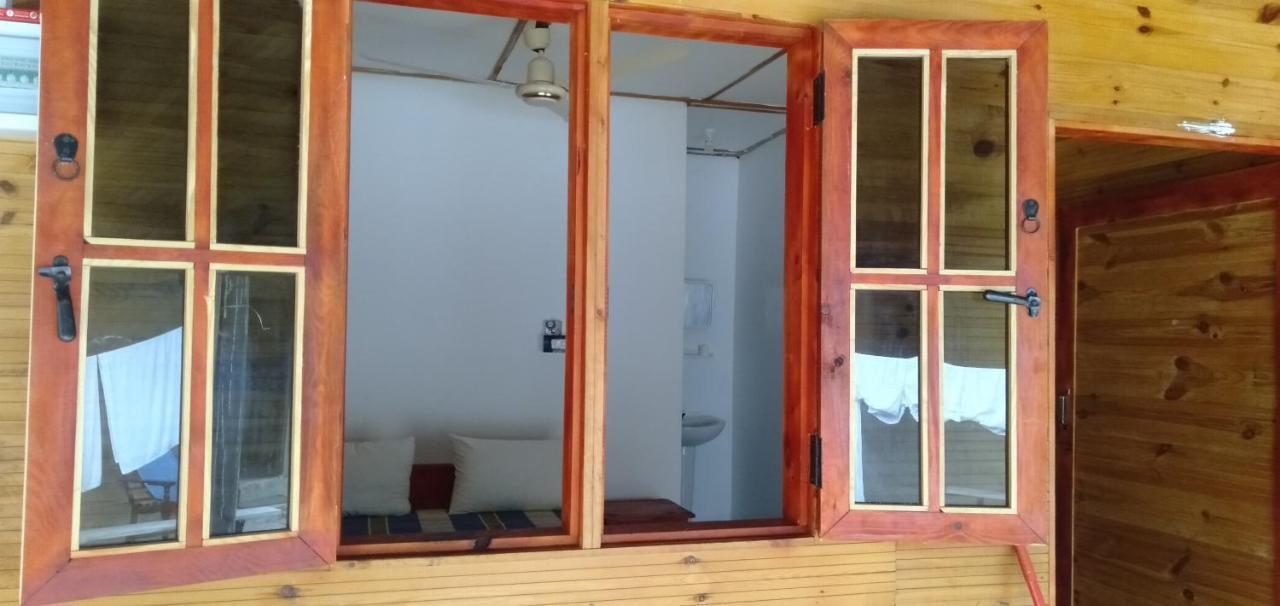 Walkers Hostel Тринкомале Екстериор снимка